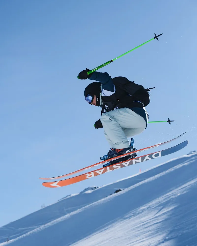 Sachi Hirakawa - Freeride World Tour Athlete