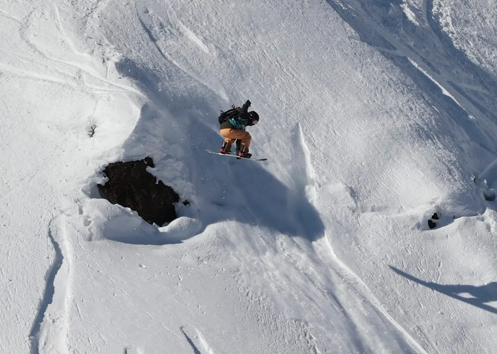 Sayaka Kato - Freeride World Tour Athlete