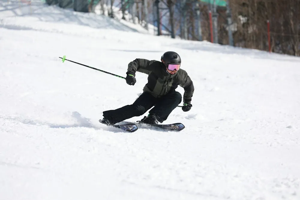 Yuki Nakamura - Freeride World Tour Athlete